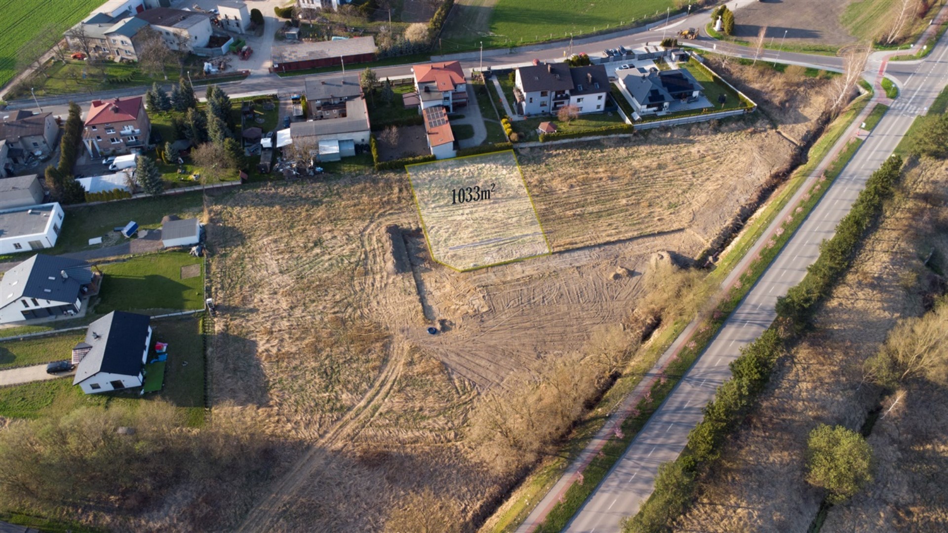 Działka na sprzedaż